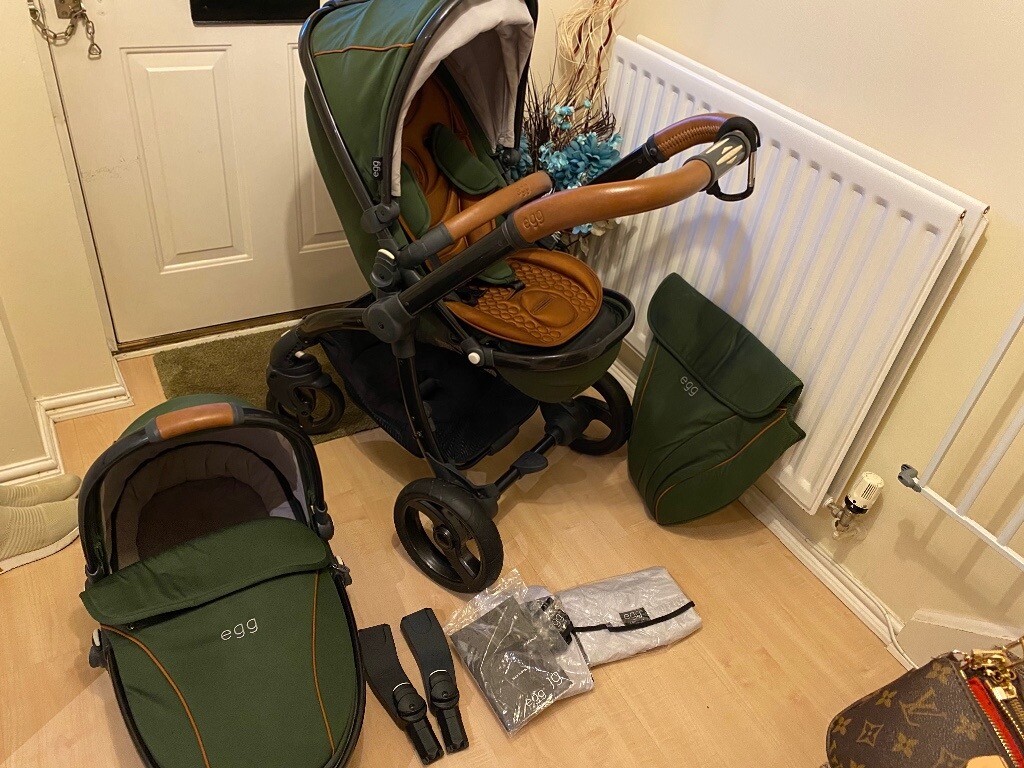 egg pram forest green